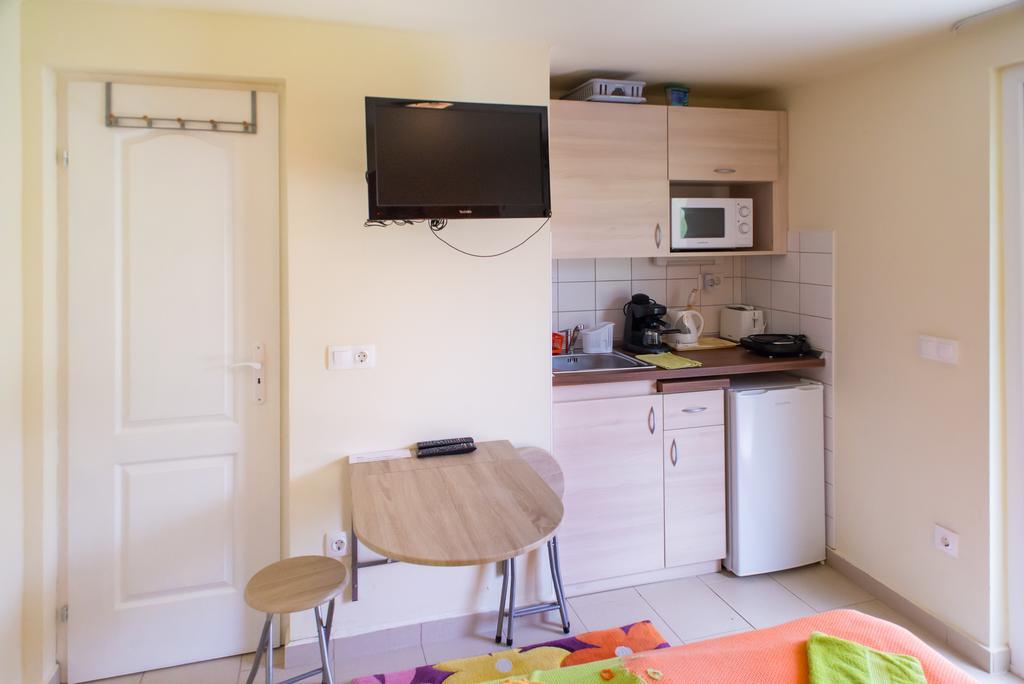 Orgona Apartman- és Nyaralóház Balatongyörök Extérieur photo