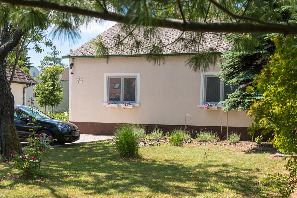 Orgona Apartman- és Nyaralóház Balatongyörök Extérieur photo